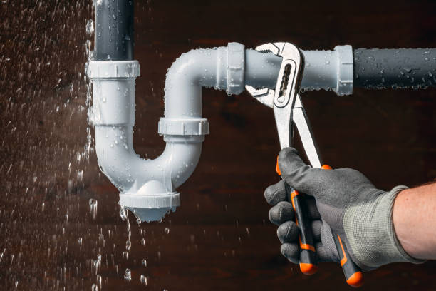 Professional Plumbing technician working in Falling Rock, WV